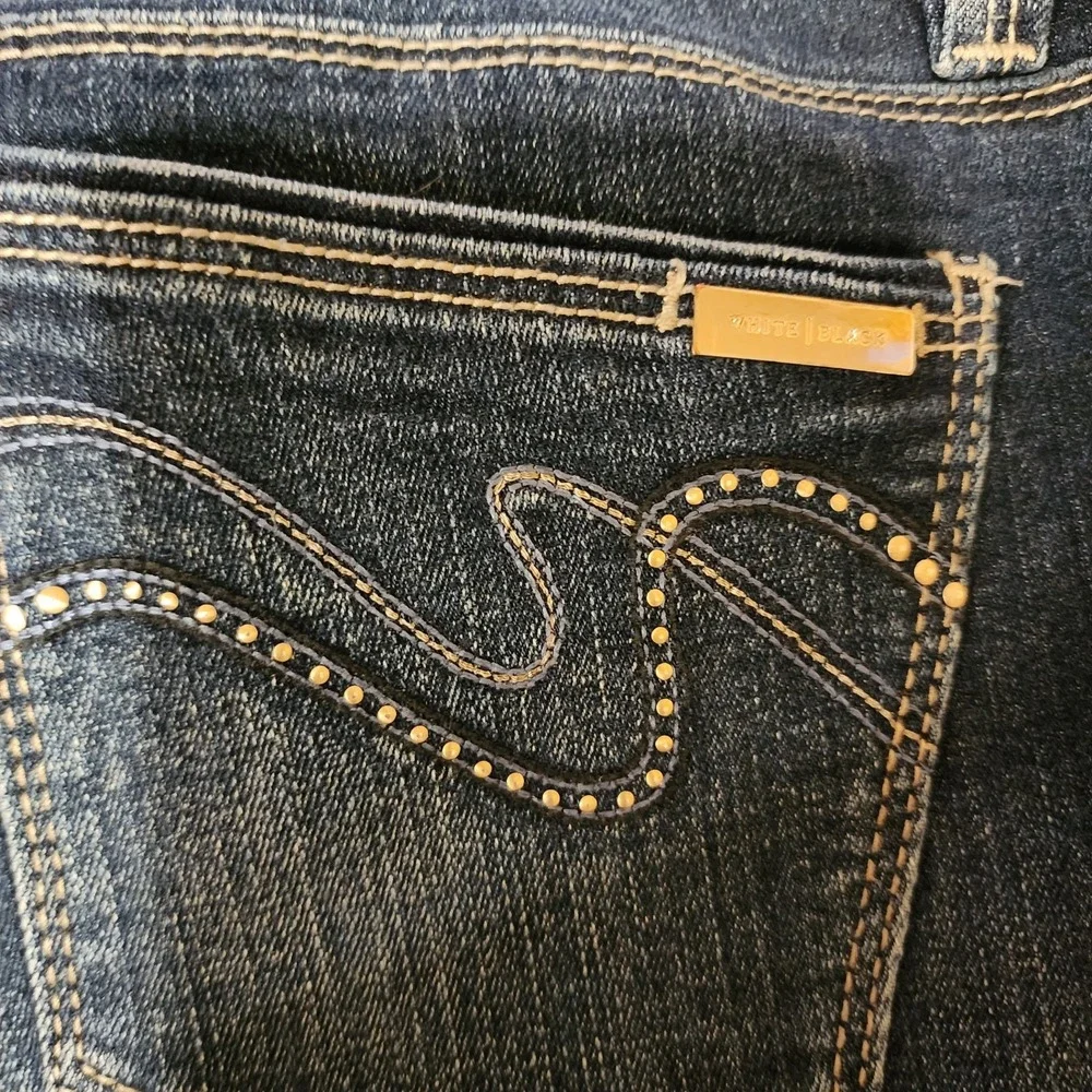 White House Black Market Crop Leg Womens Blue Jeans Size 0 Sophisticated Elevate